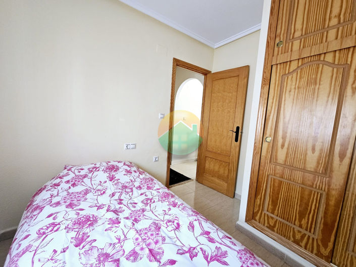 Image No.20-3 Bed Semi-Detached for sale