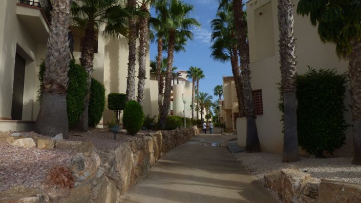 Image No.22-2 Bed House for sale