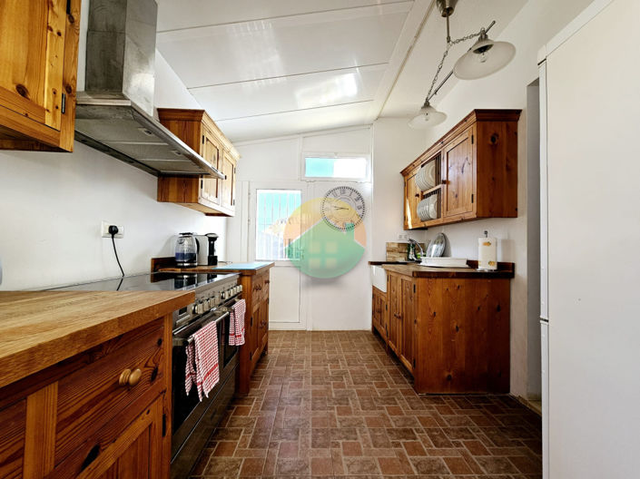 Image No.13-2 Bed Semi-Detached for sale