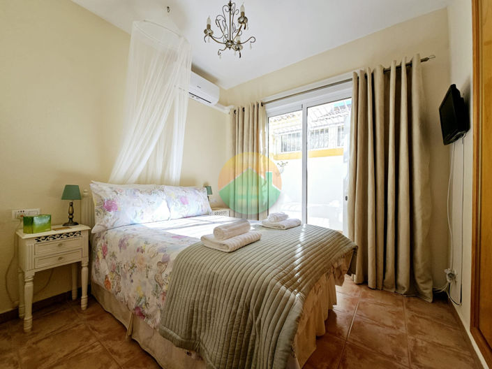 Image No.20-2 Bed Semi-Detached for sale