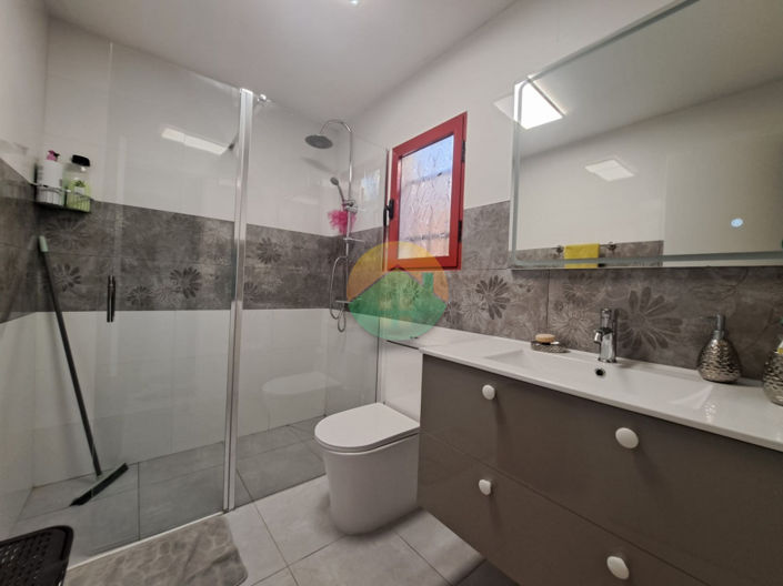 Image No.21-3 Bed Townhouse for sale