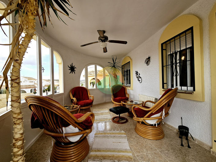 Image No.2-3 Bed Villa for sale