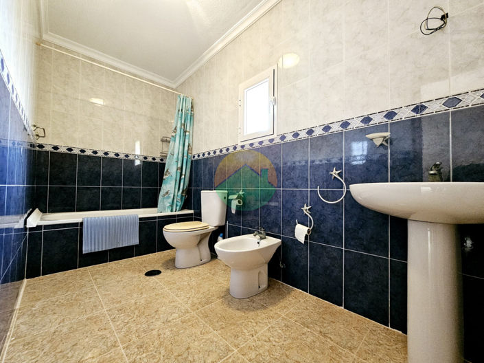 Image No.24-3 Bed Villa for sale