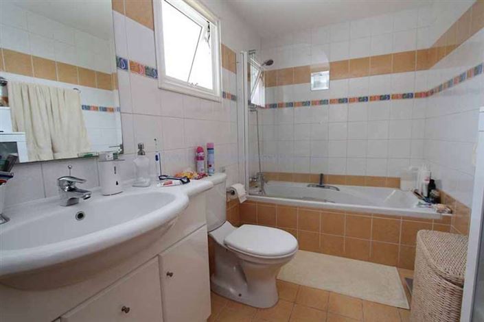 Image No.15-3 Bed Villa / Detached for sale