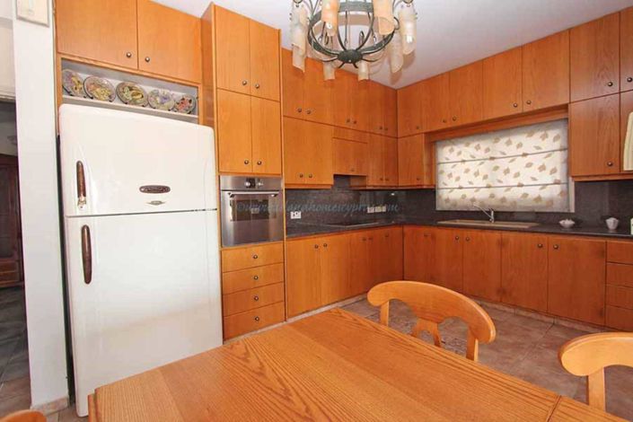 Image No.13-6 Bed Villa / Detached for sale