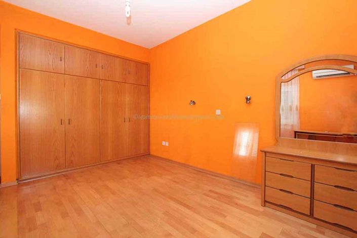 Image No.23-6 Bed Villa / Detached for sale