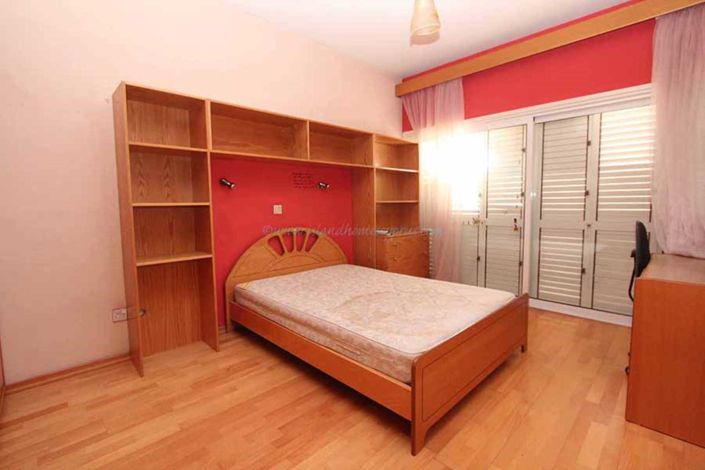 Image No.24-6 Bed Villa / Detached for sale