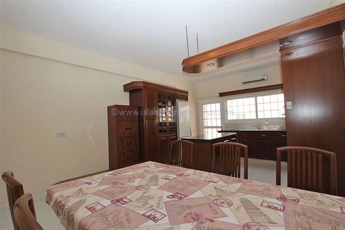 Image No.11-5 Bed Villa / Detached for sale