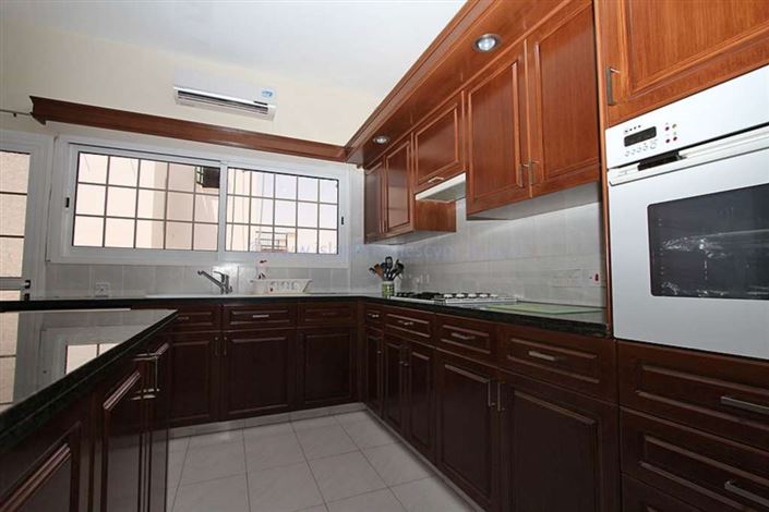 Image No.14-5 Bed Villa / Detached for sale