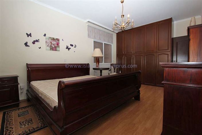 Image No.20-5 Bed Villa / Detached for sale