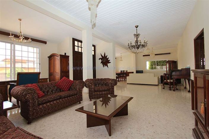 Image No.3-5 Bed Villa / Detached for sale
