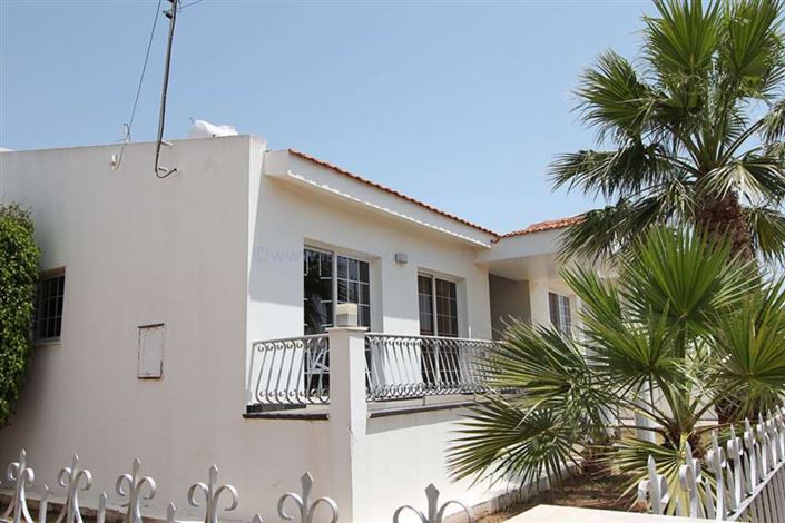 Image No.43-5 Bed Villa / Detached for sale