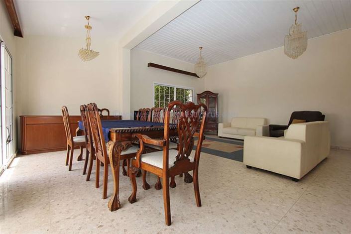 Image No.9-5 Bed Villa / Detached for sale