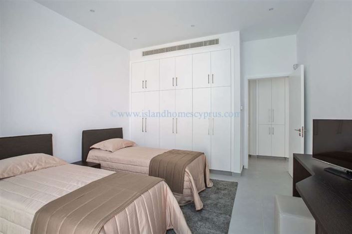 Image No.21-6 Bed Villa / Detached for sale