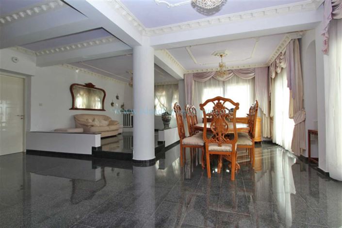 Image No.11-5 Bed Villa / Detached for sale