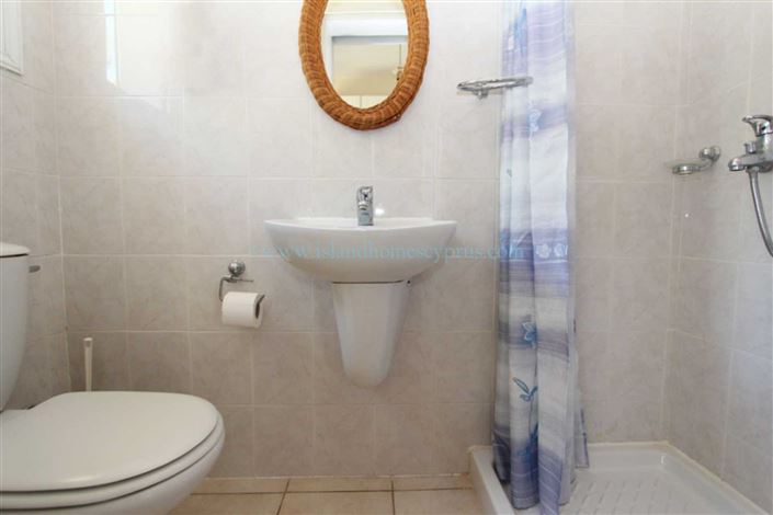 Image No.38-5 Bed Villa / Detached for sale