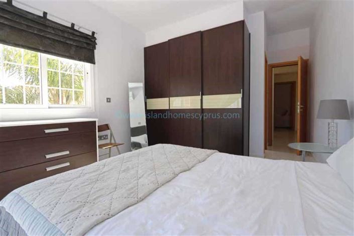 Image No.22-4 Bed Villa / Detached for sale