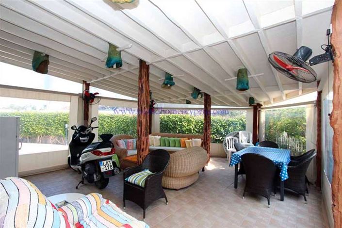 Image No.21-2 Bed Villa / Detached for sale