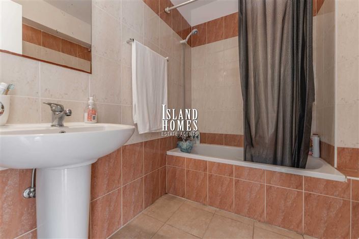 Image No.13-2 Bed Apartment for sale