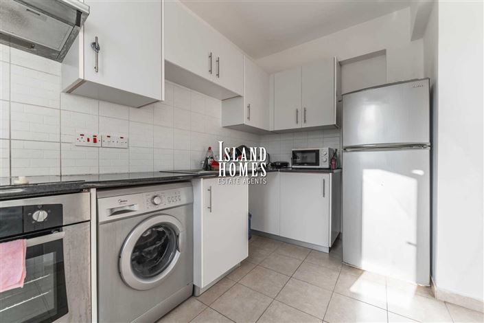 Image No.5-2 Bed Apartment for sale