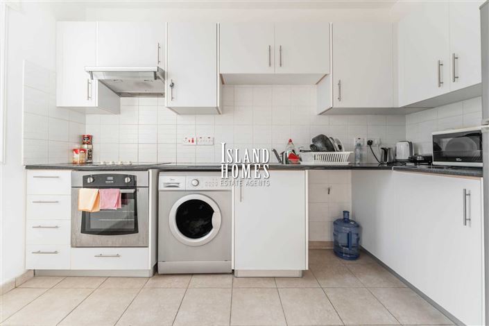 Image No.10-2 Bed Apartment for sale