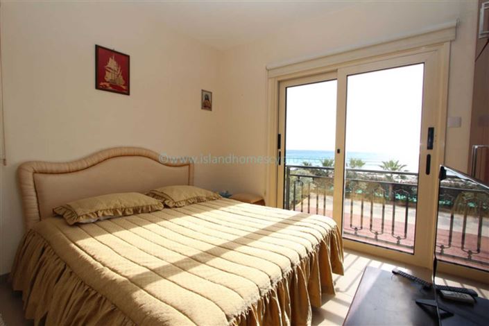 Image No.13-4 Bed Villa / Detached for sale