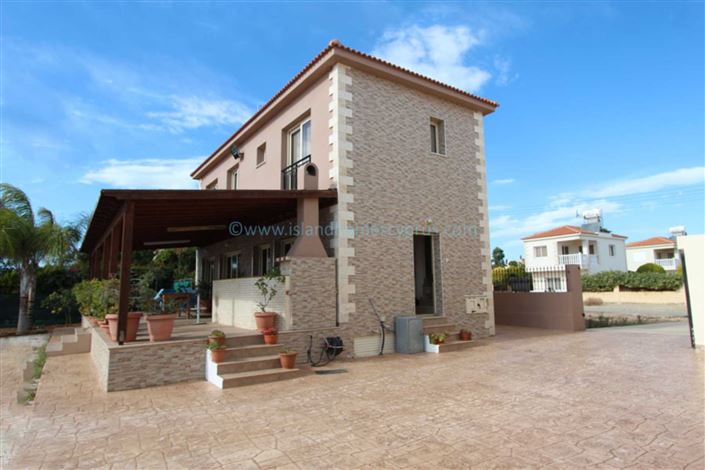 Image No.8-4 Bed Villa / Detached for sale