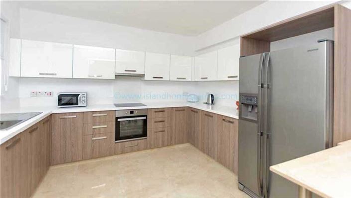 Image No.10-4 Bed Villa / Detached for sale