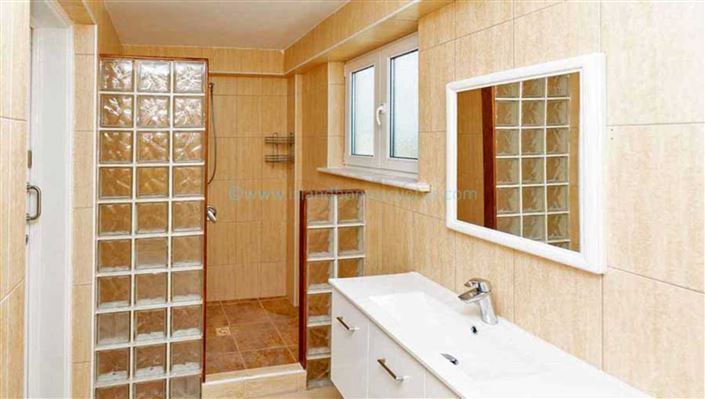 Image No.15-4 Bed Villa / Detached for sale