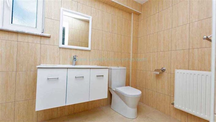 Image No.16-4 Bed Villa / Detached for sale