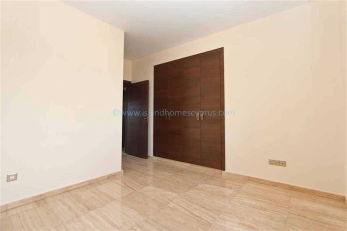 Image No.22-4 Bed Villa / Detached for sale