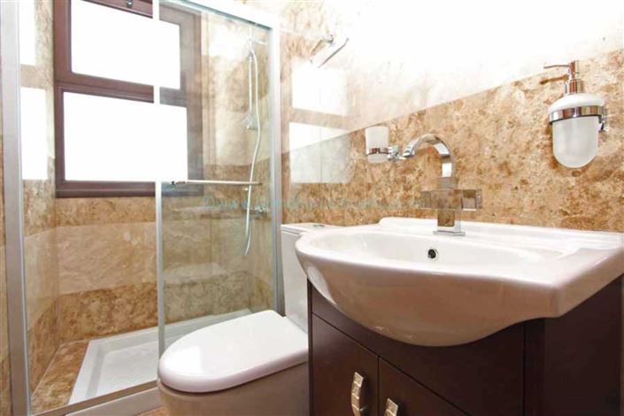 Image No.23-4 Bed Villa / Detached for sale