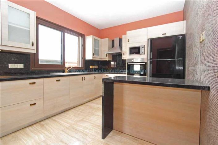 Image No.4-4 Bed Villa / Detached for sale