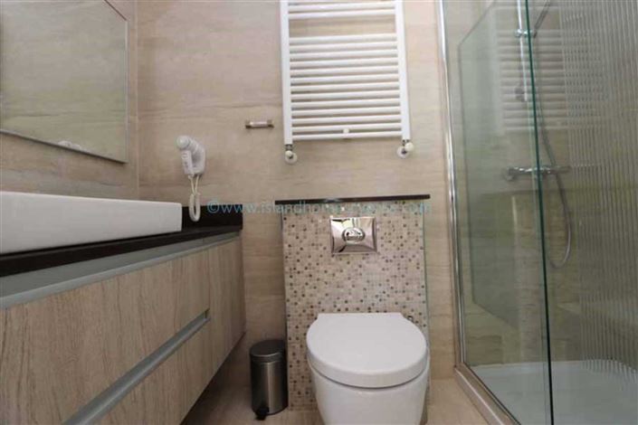 Image No.25-7 Bed Villa / Detached for sale