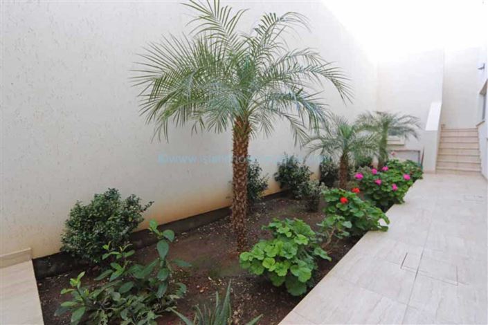 Image No.32-7 Bed Villa / Detached for sale