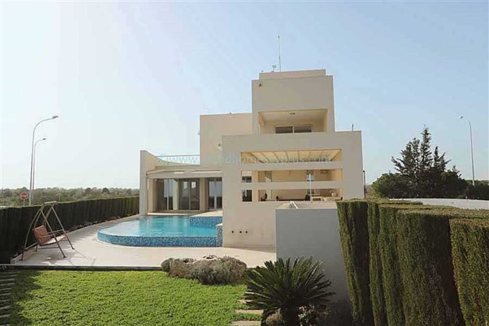 Image No.6-7 Bed Villa / Detached for sale