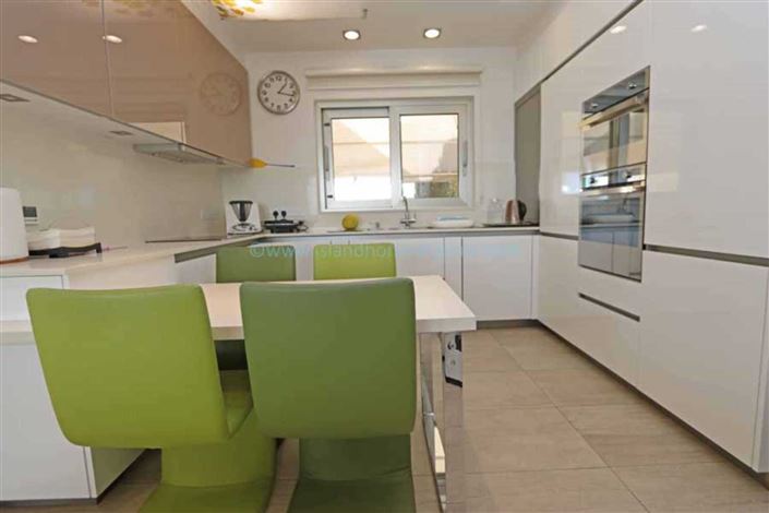 Image No.7-7 Bed Villa / Detached for sale