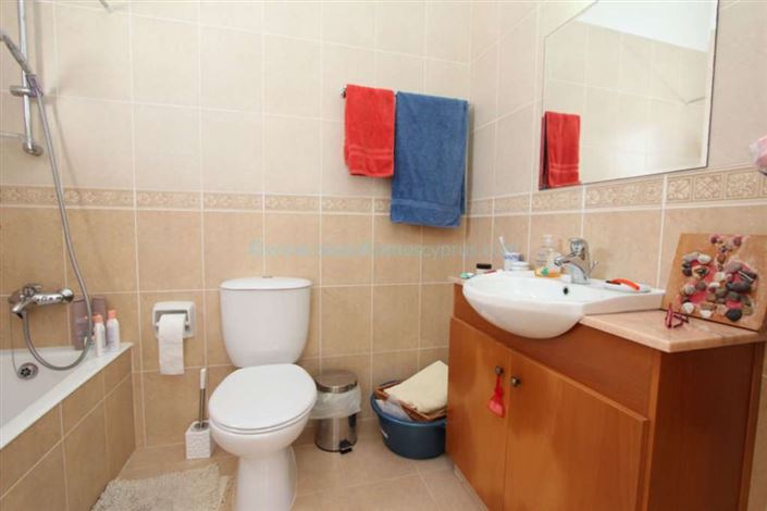 Image No.14-3 Bed Villa / Detached for sale