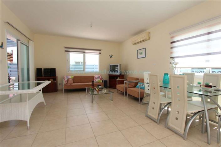 Image No.2-3 Bed Villa / Detached for sale