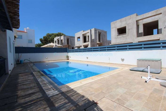 Image No.27-3 Bed Villa / Detached for sale