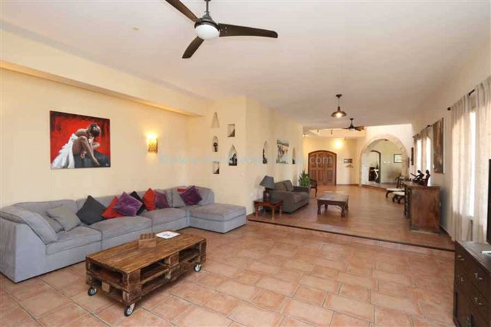 Image No.2-5 Bed Villa / Detached for sale