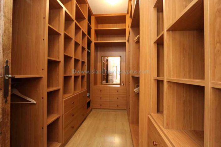 Image No.22-5 Bed Villa / Detached for sale