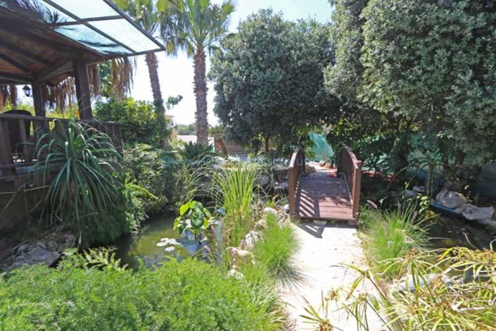 Image No.8-5 Bed Villa / Detached for sale