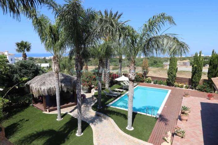 Image No.9-5 Bed Villa / Detached for sale