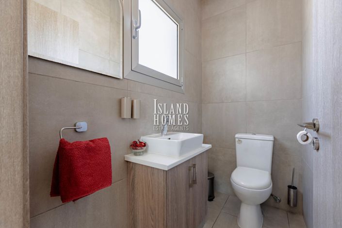 Image No.14-5 Bed Villa / Detached for sale