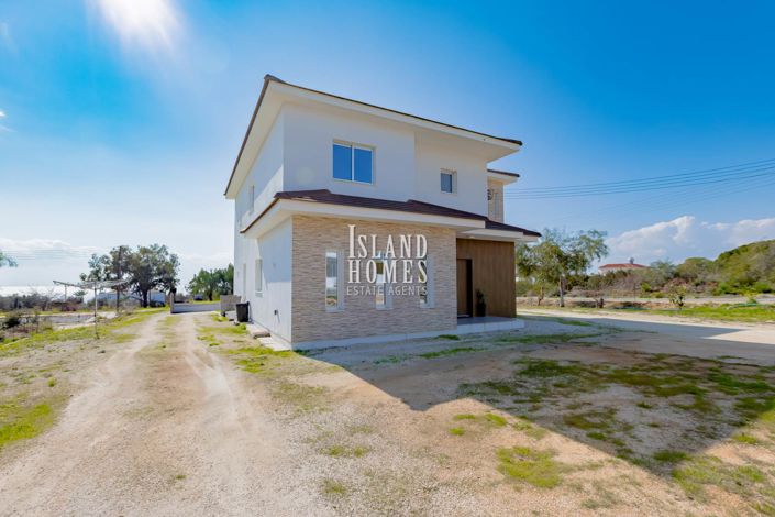 Image No.15-5 Bed Villa / Detached for sale