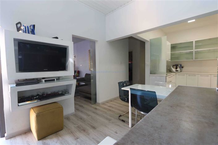 Image No.8-3 Bed Apartment for sale