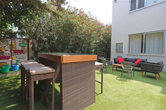 Image No.12-5 Bed Villa / Detached for sale