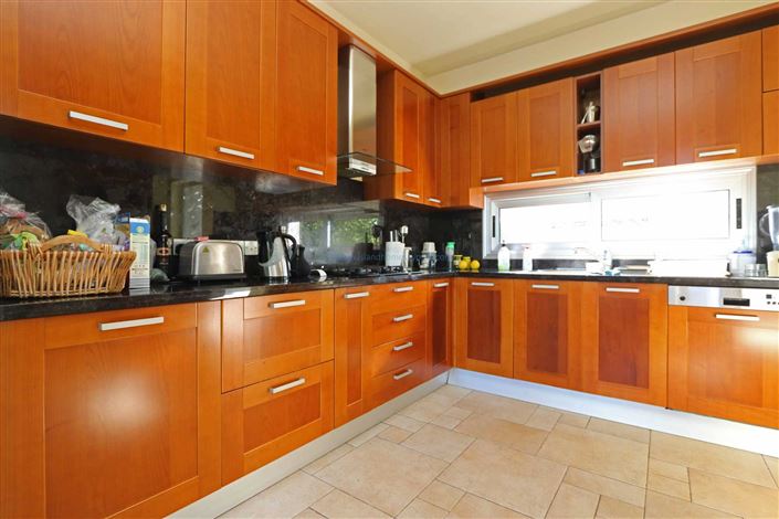 Image No.6-5 Bed Villa / Detached for sale