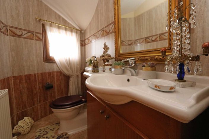 Image No.15-Villa / Détaché de 4 chambres à vendre à Paralimni